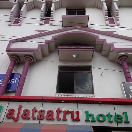 Ajatsatru Hotel Gaya Exteriör bild
