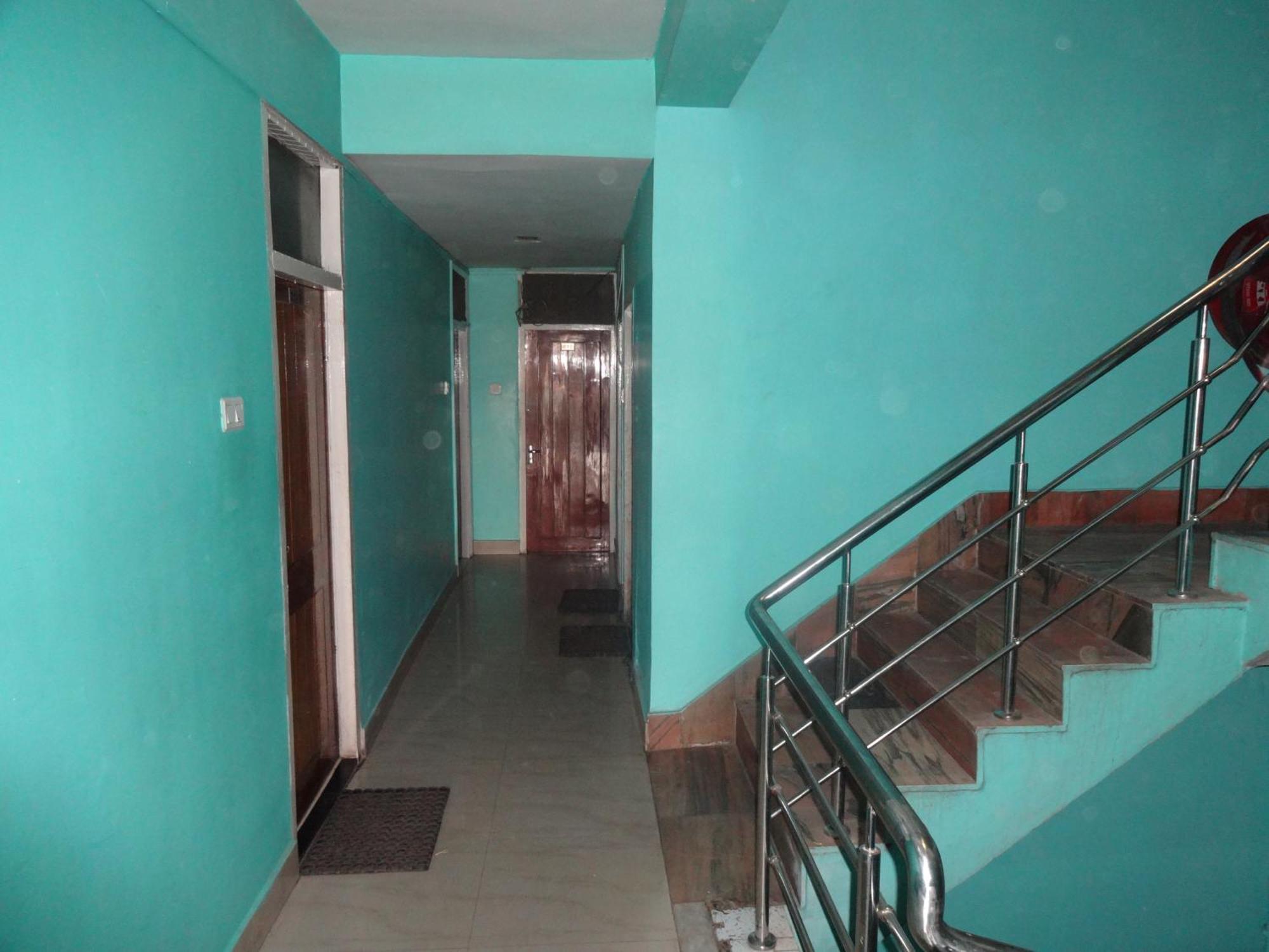 Ajatsatru Hotel Gaya Exteriör bild
